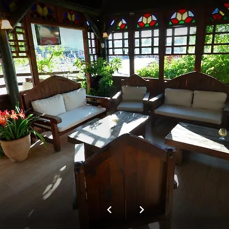 Boutique Suites At The Moonlight דירה אולודניץ